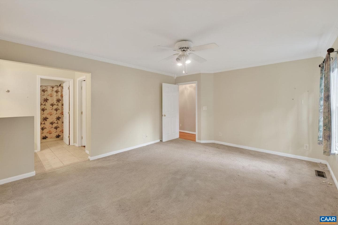 75 Riverside Dr photo 25
