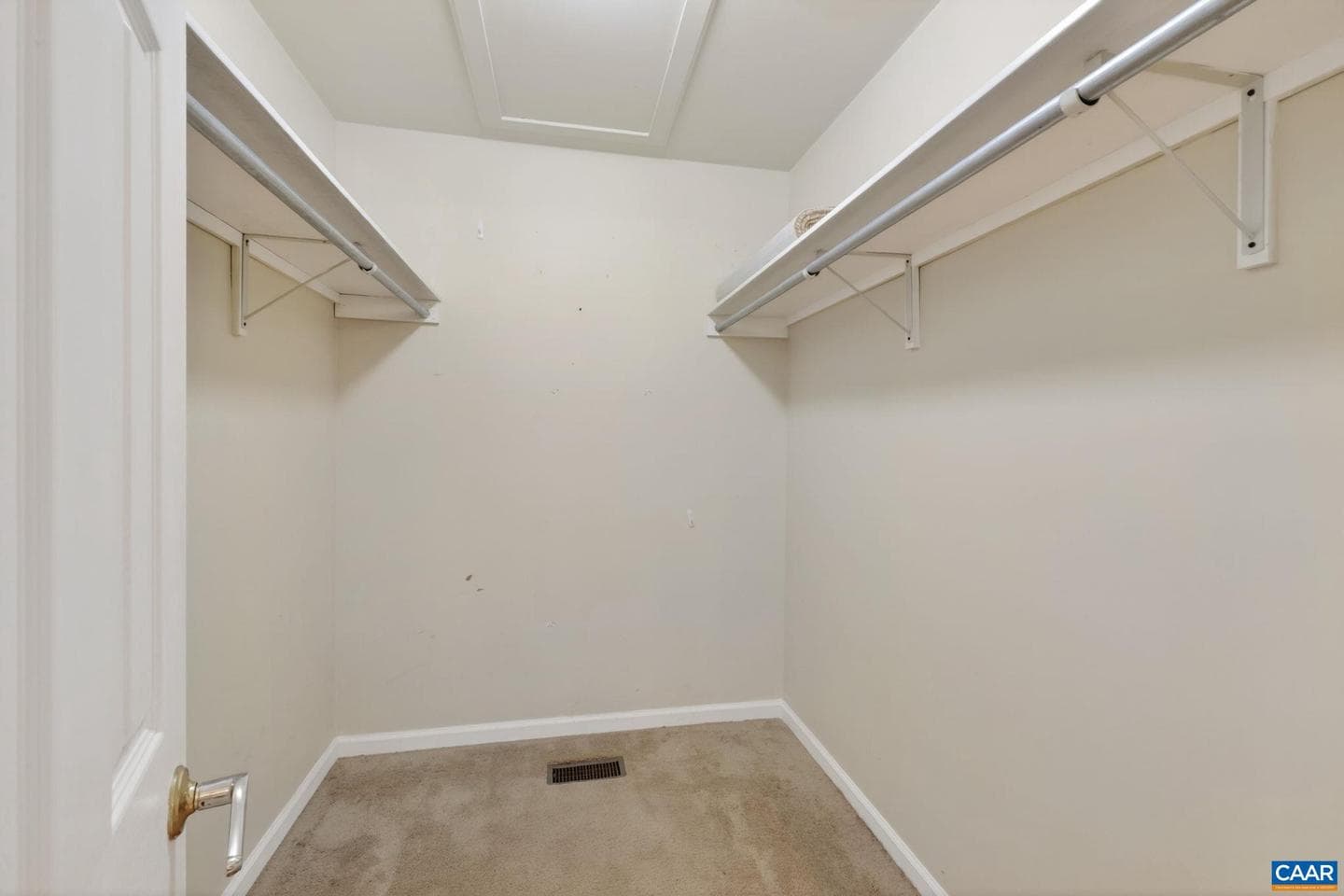 75 Riverside Dr photo 26