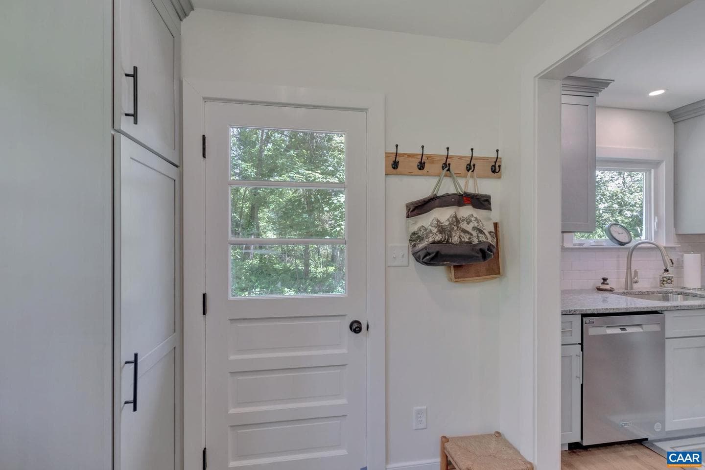 4362 Ivy Rd photo 20