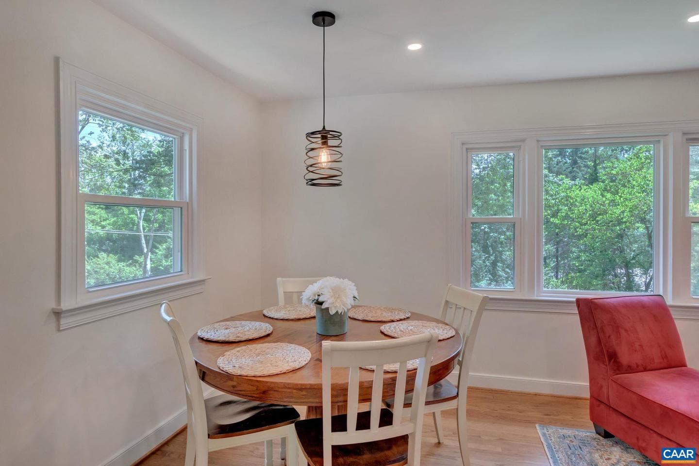 4362 Ivy Rd photo 7
