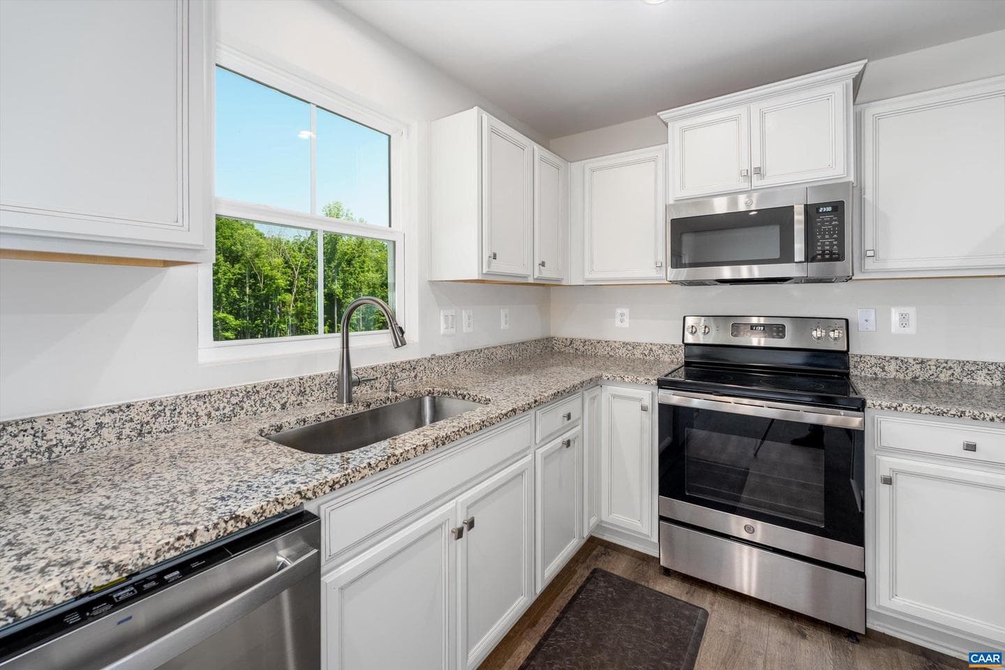 93 Archer Dr photo 20
