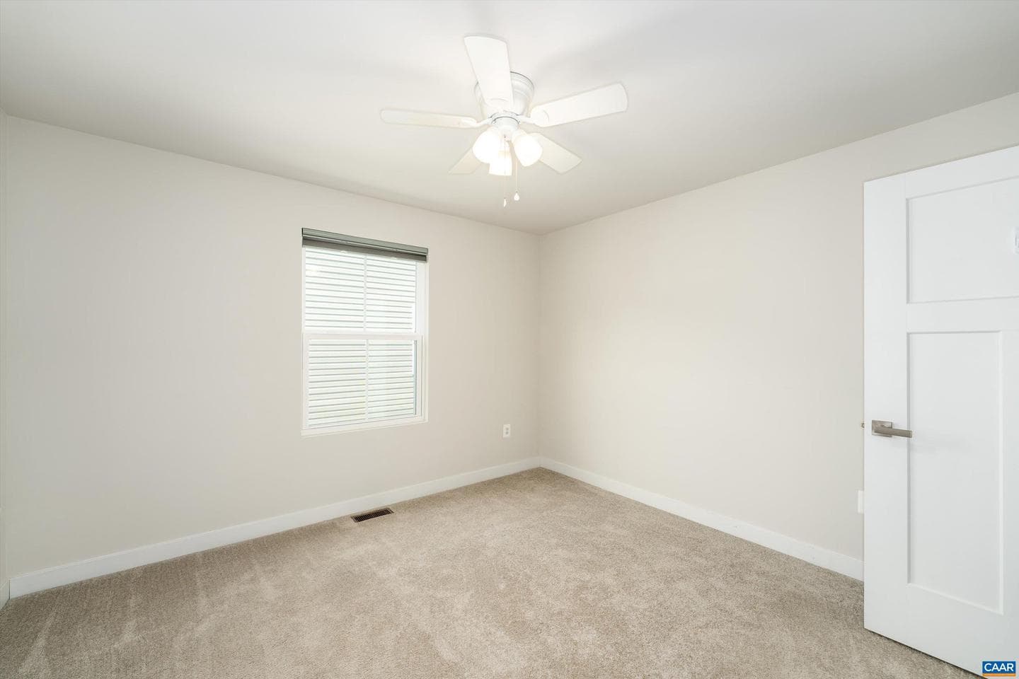 93 Archer Dr photo 41