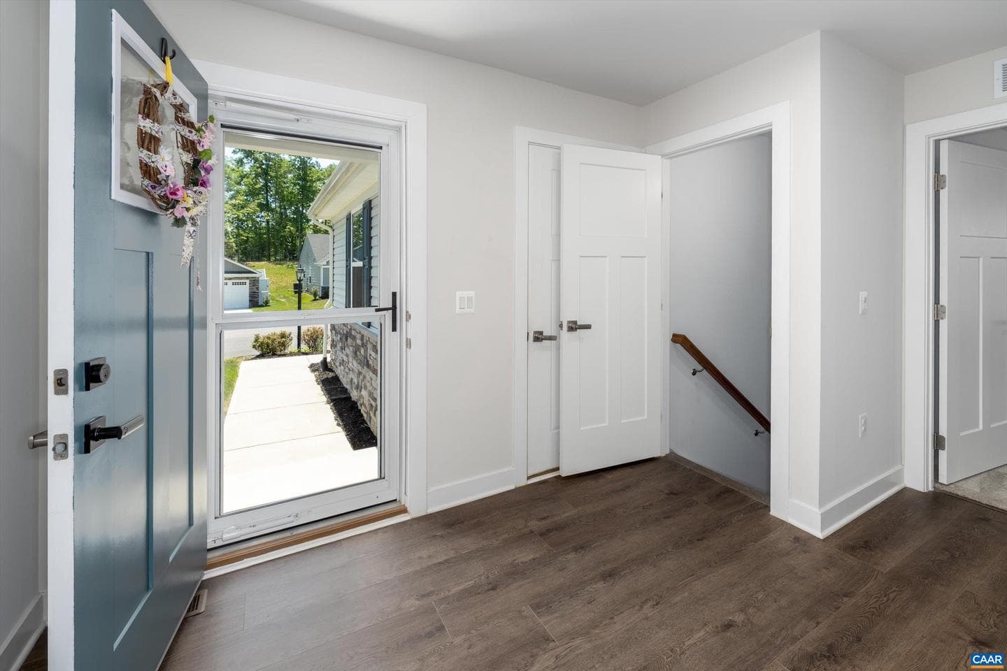 93 Archer Dr photo 6