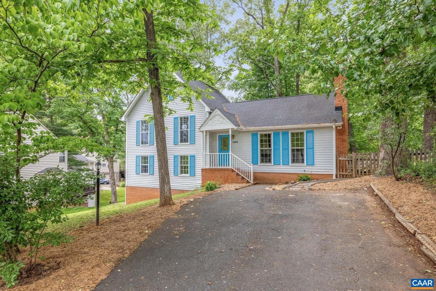 1092 Towne Ln