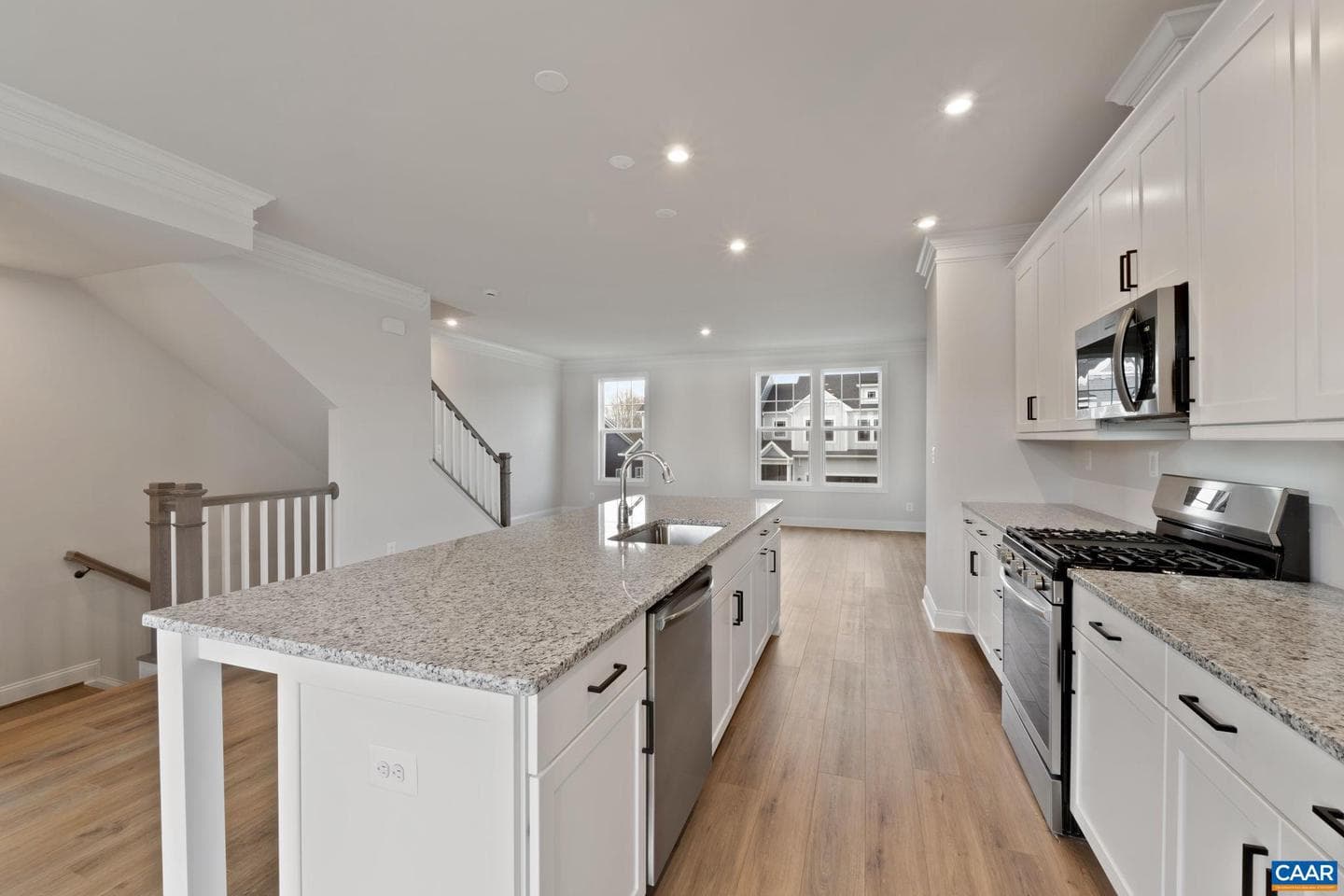 69 Marcella St photo 17