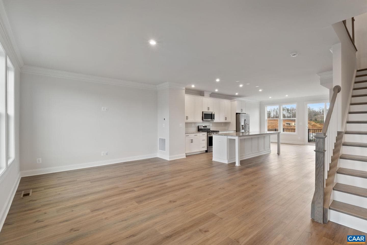 69 Marcella St photo 25