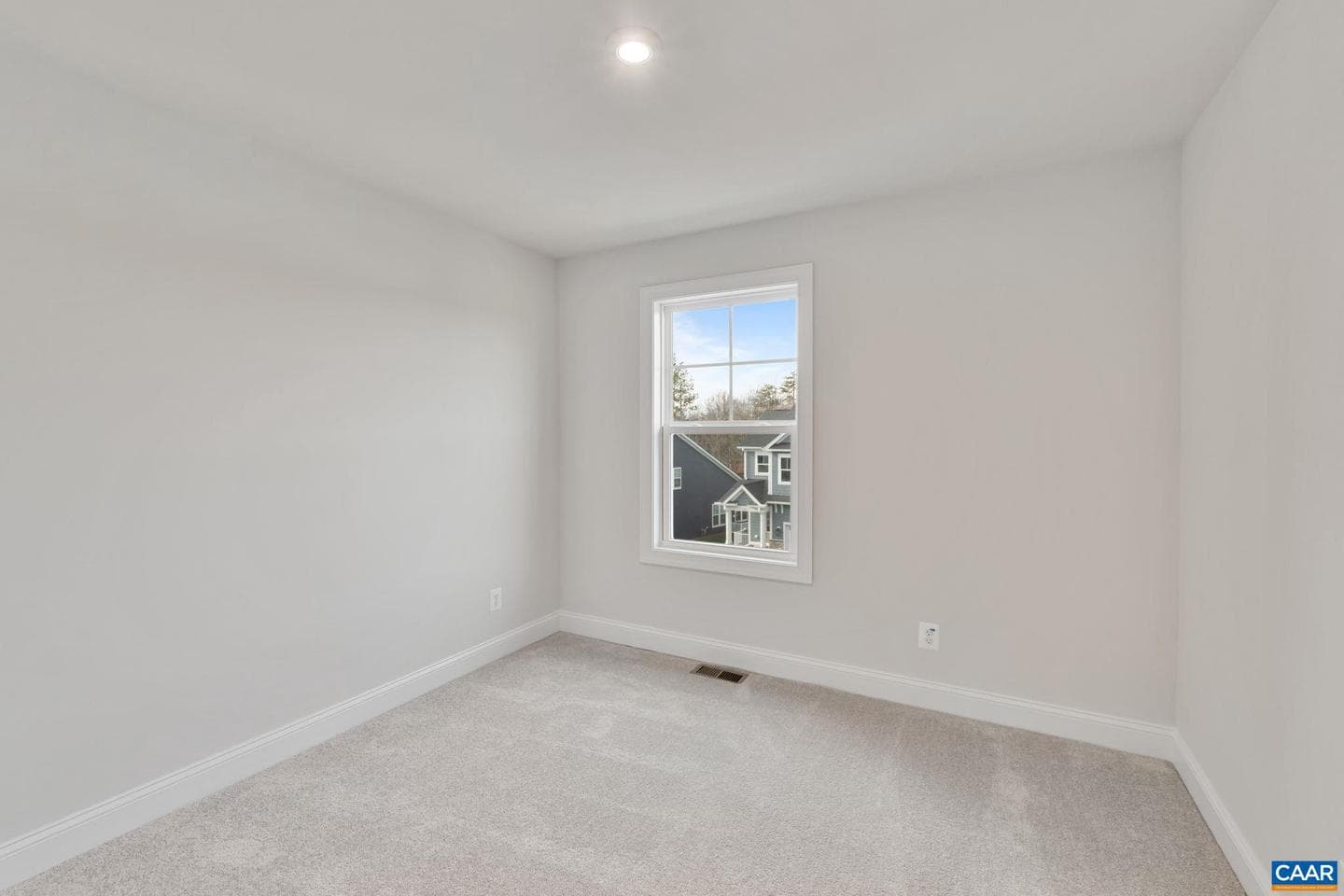 69 Marcella St photo 37