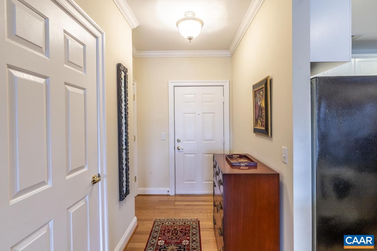 1051 Glenwood Station Ln #104 photo 4