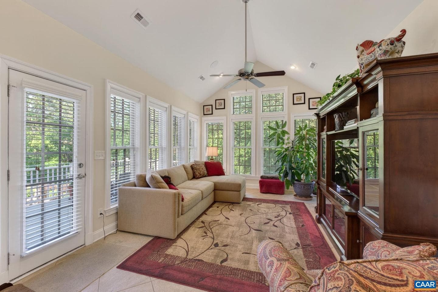 6586 Welbourne Ln photo 30