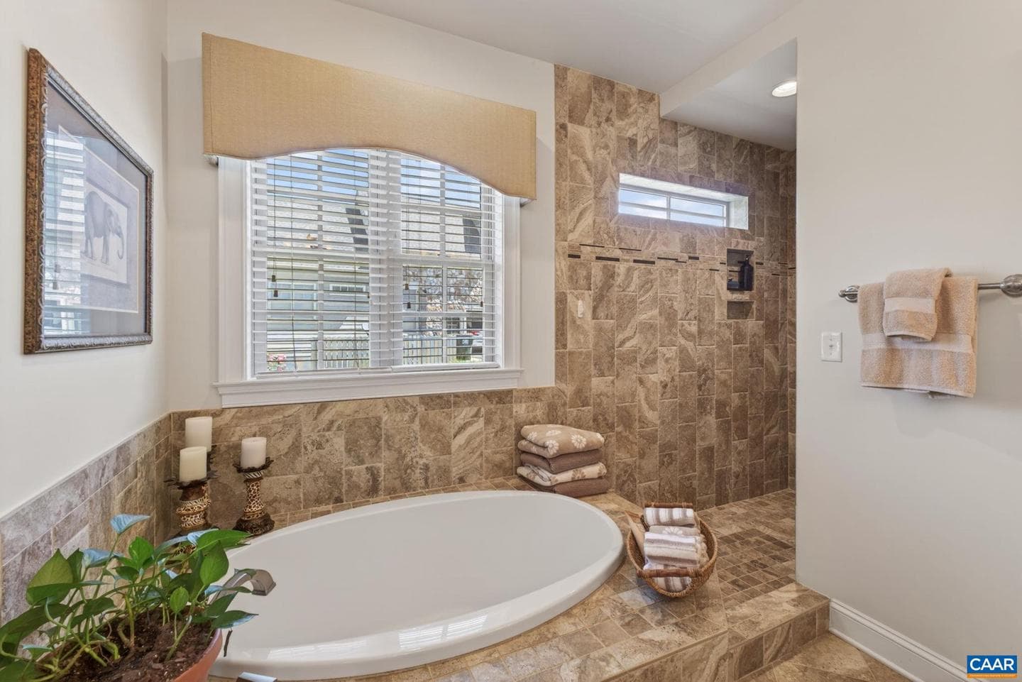 6586 Welbourne Ln photo 37