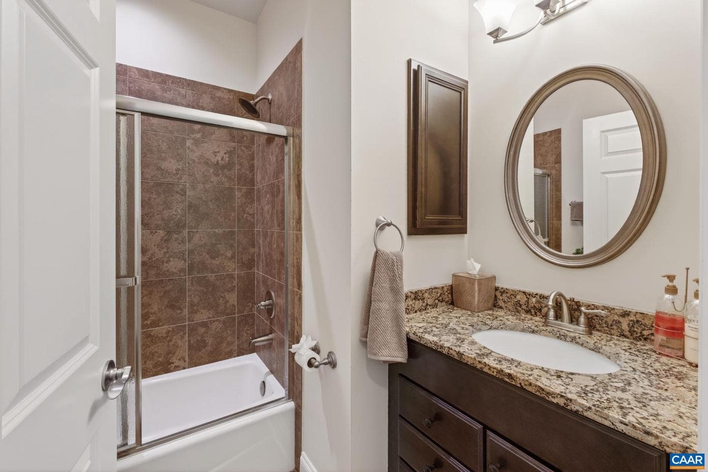 6586 Welbourne Ln photo 40
