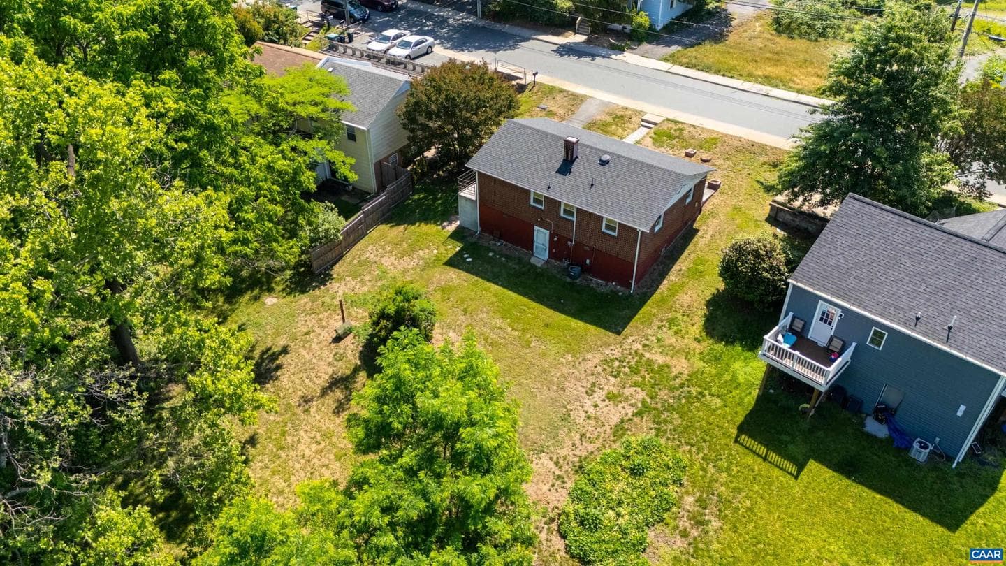 837 Ridge St photo 51