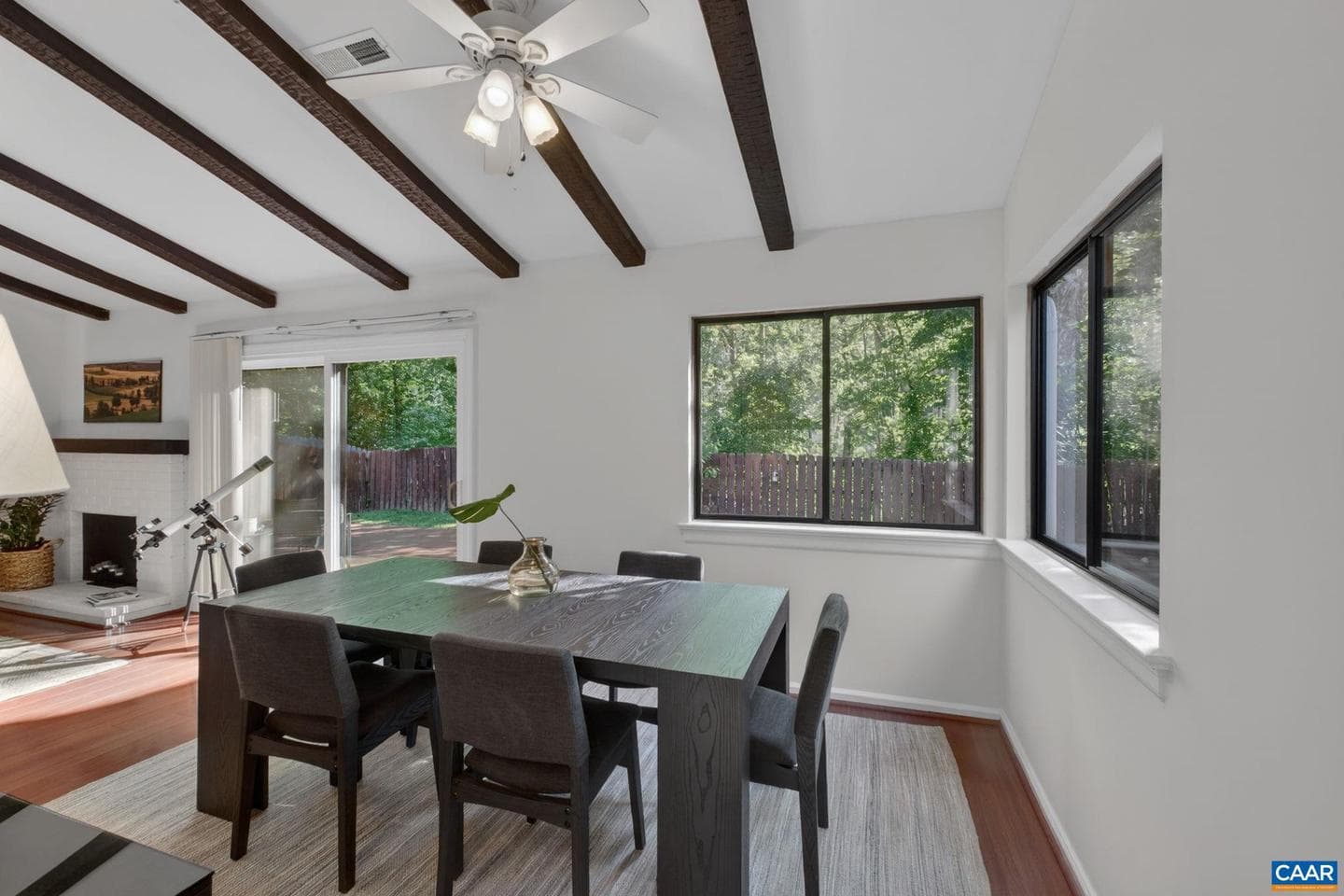 1511 Lake Forest Dr photo 7