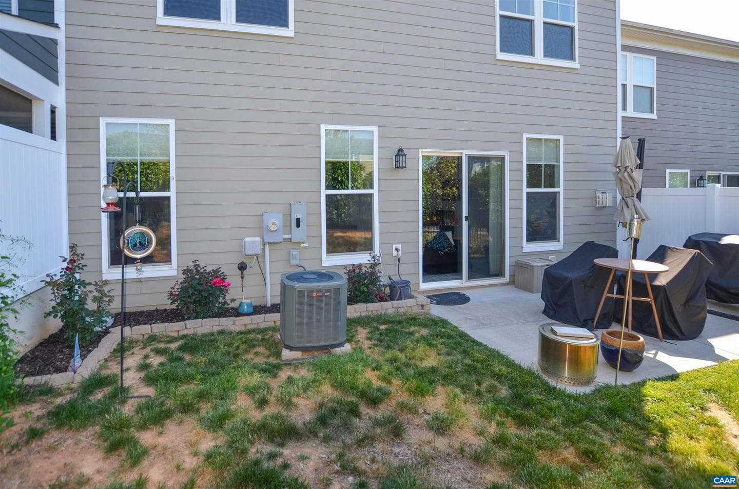 327 Claibourne Rd photo 33