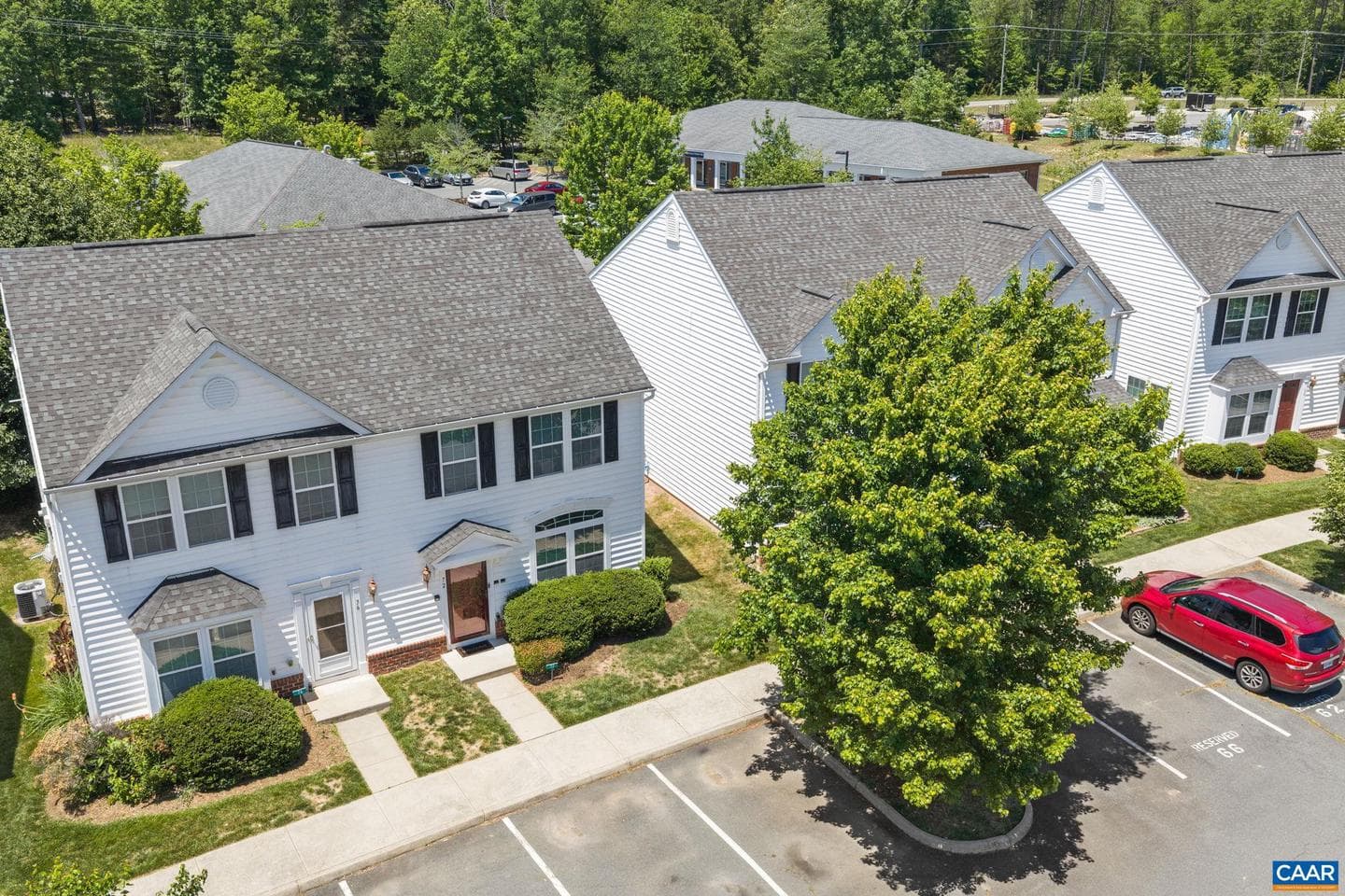 72 Villa Cir, Palmyra