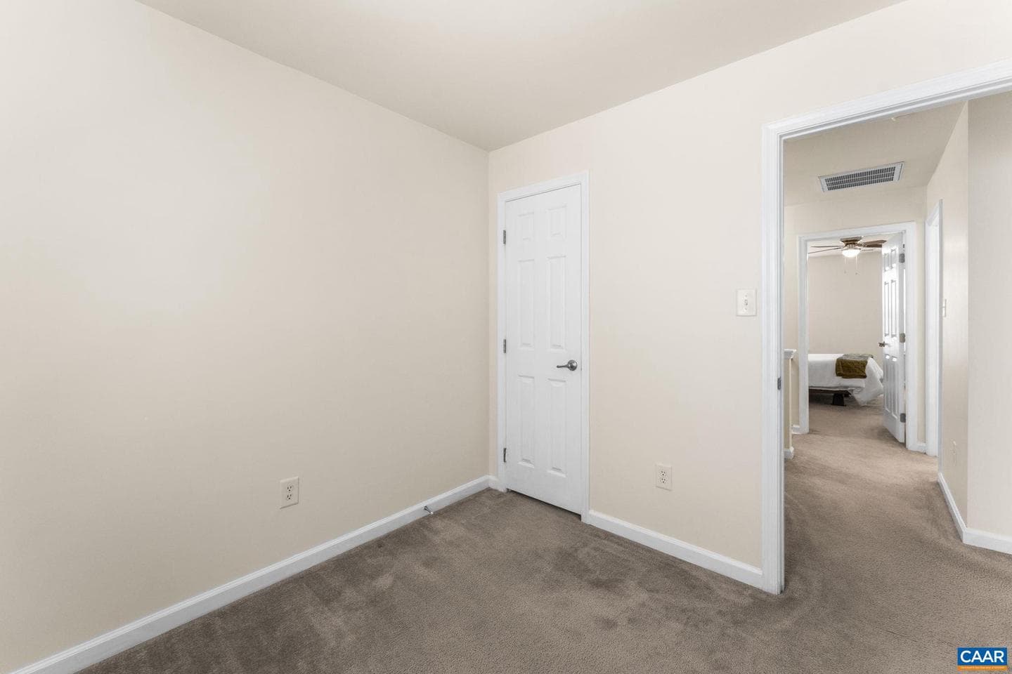 72 Villa Cir photo 20