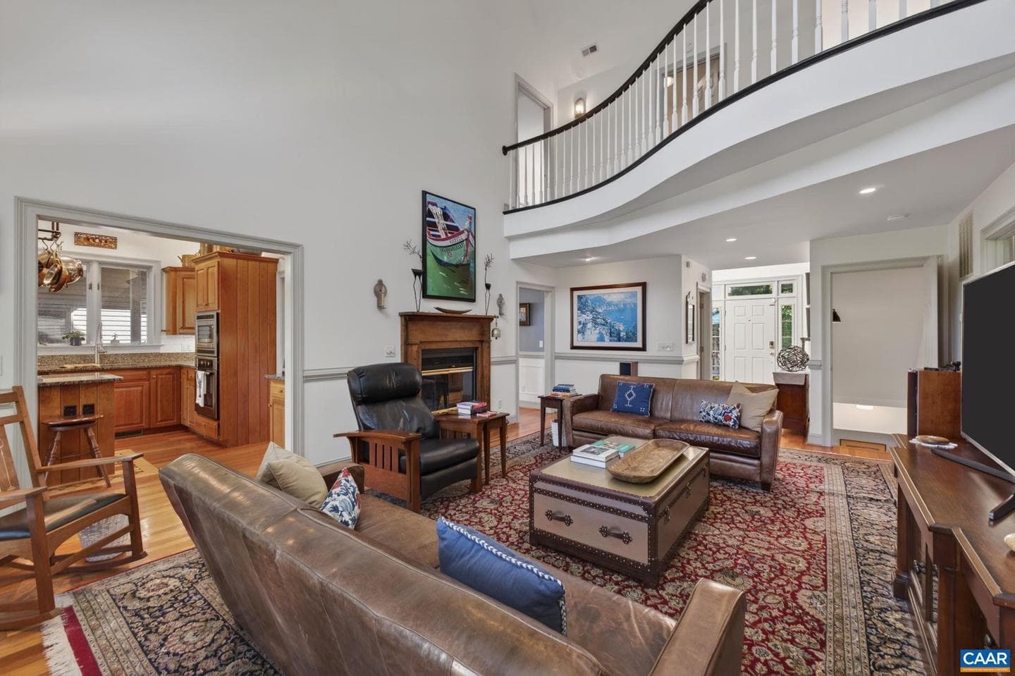 380 Ballenger Ln photo 15