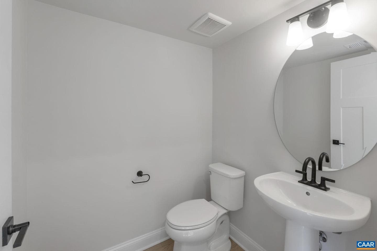 3608 Hilah Ln photo 11