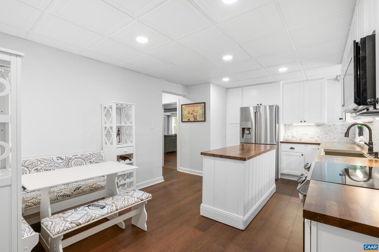 104 Buckingham Cir photo 47