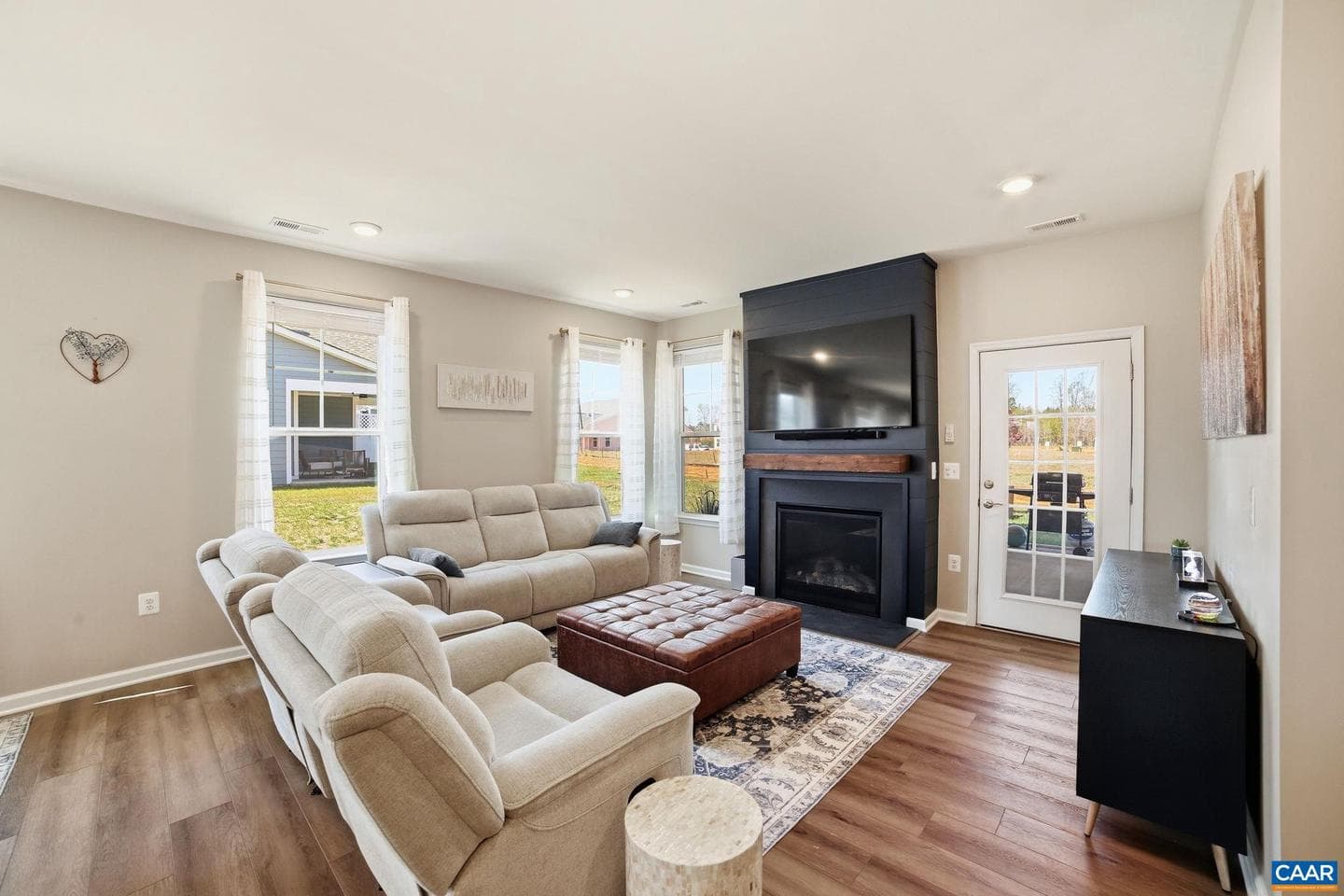 424 Bayberry Ln photo 19