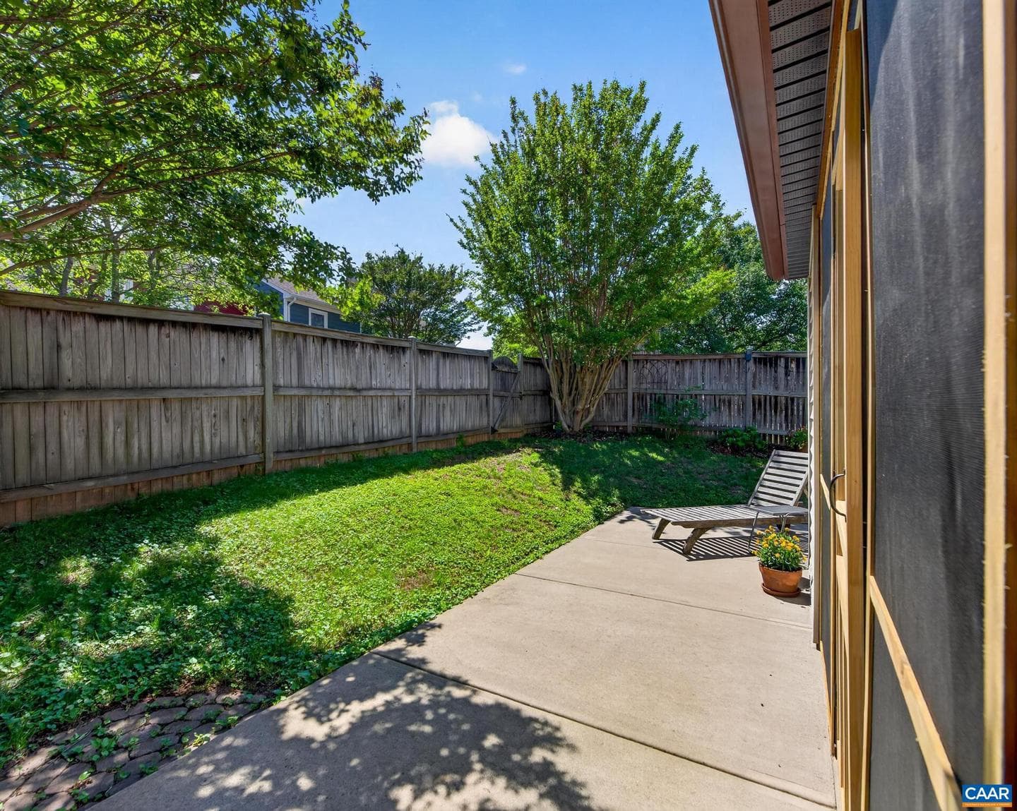 597 Whitcover Cir photo 35