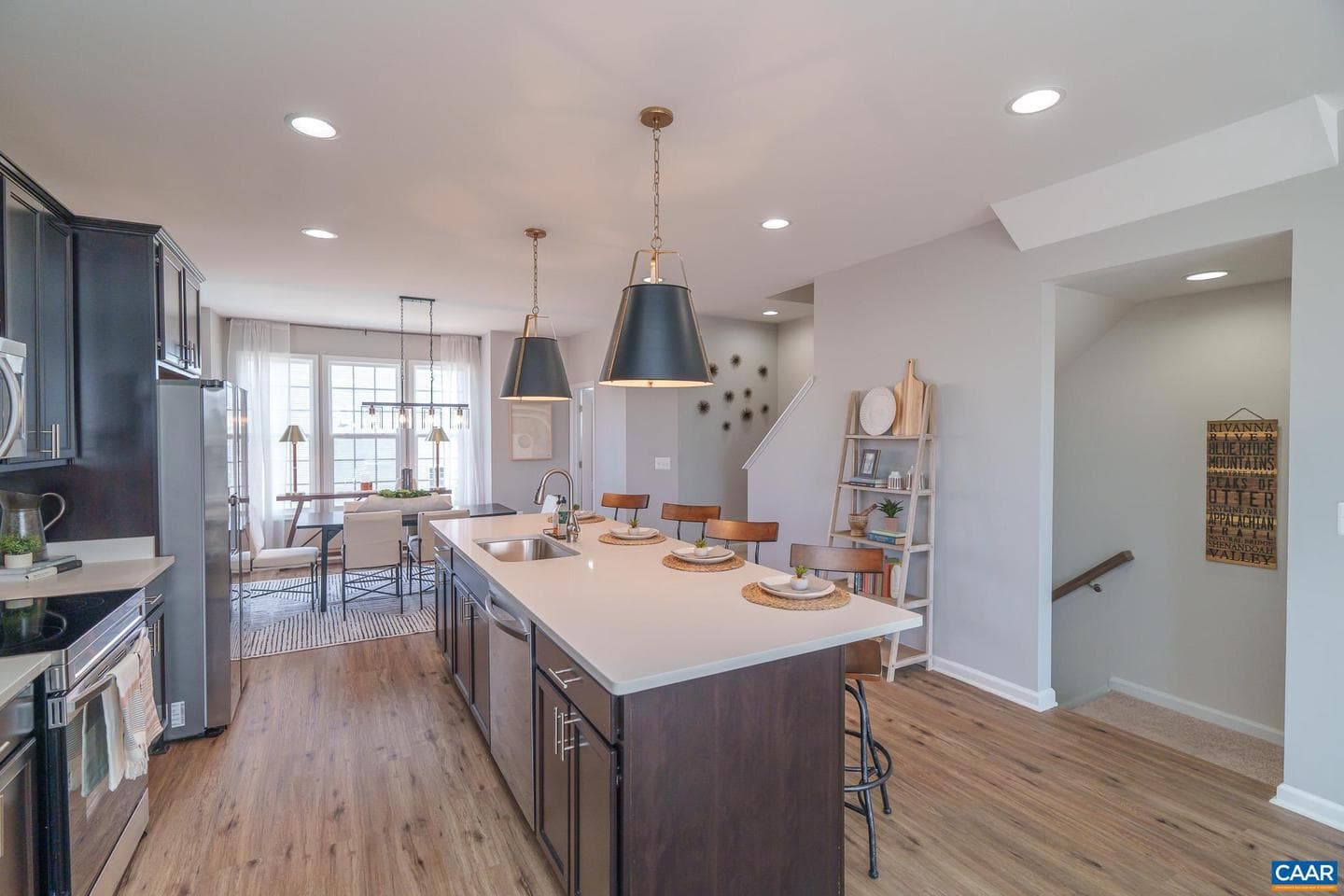 245 Cheshire Ln photo 10