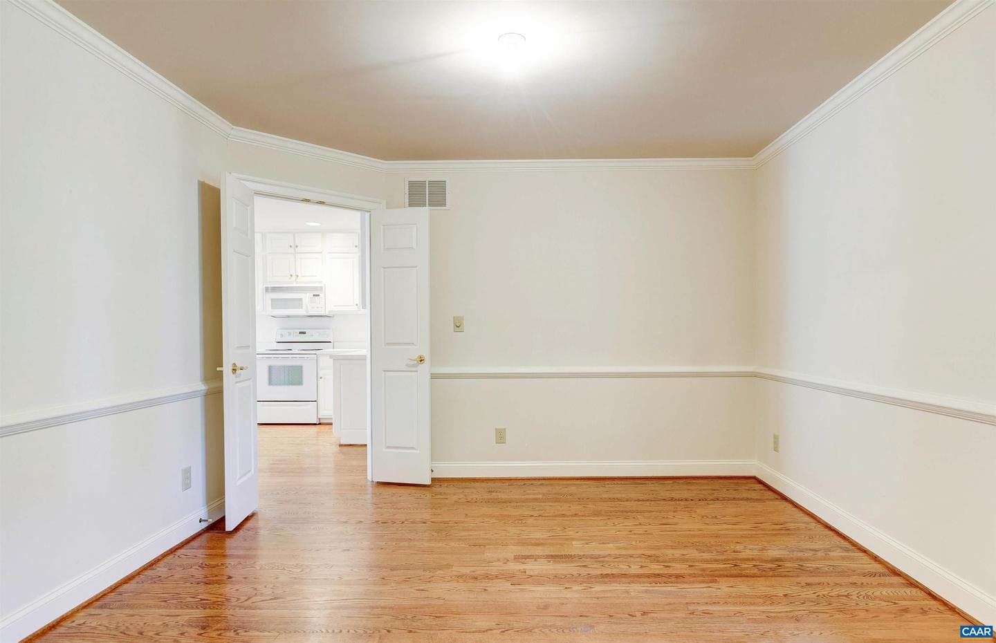 1512 Bremerton Ln photo 15