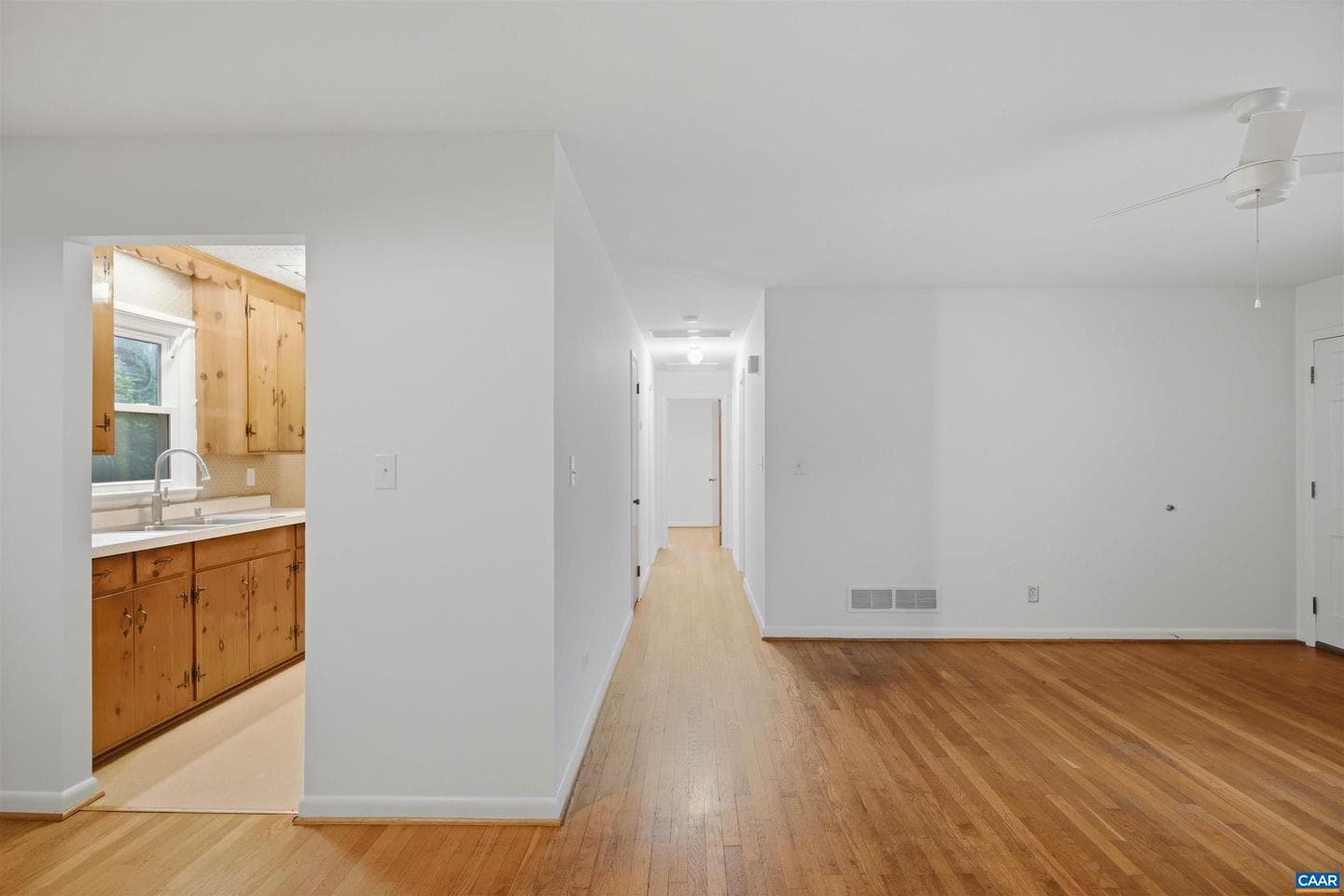 2238 Banbury St photo 11