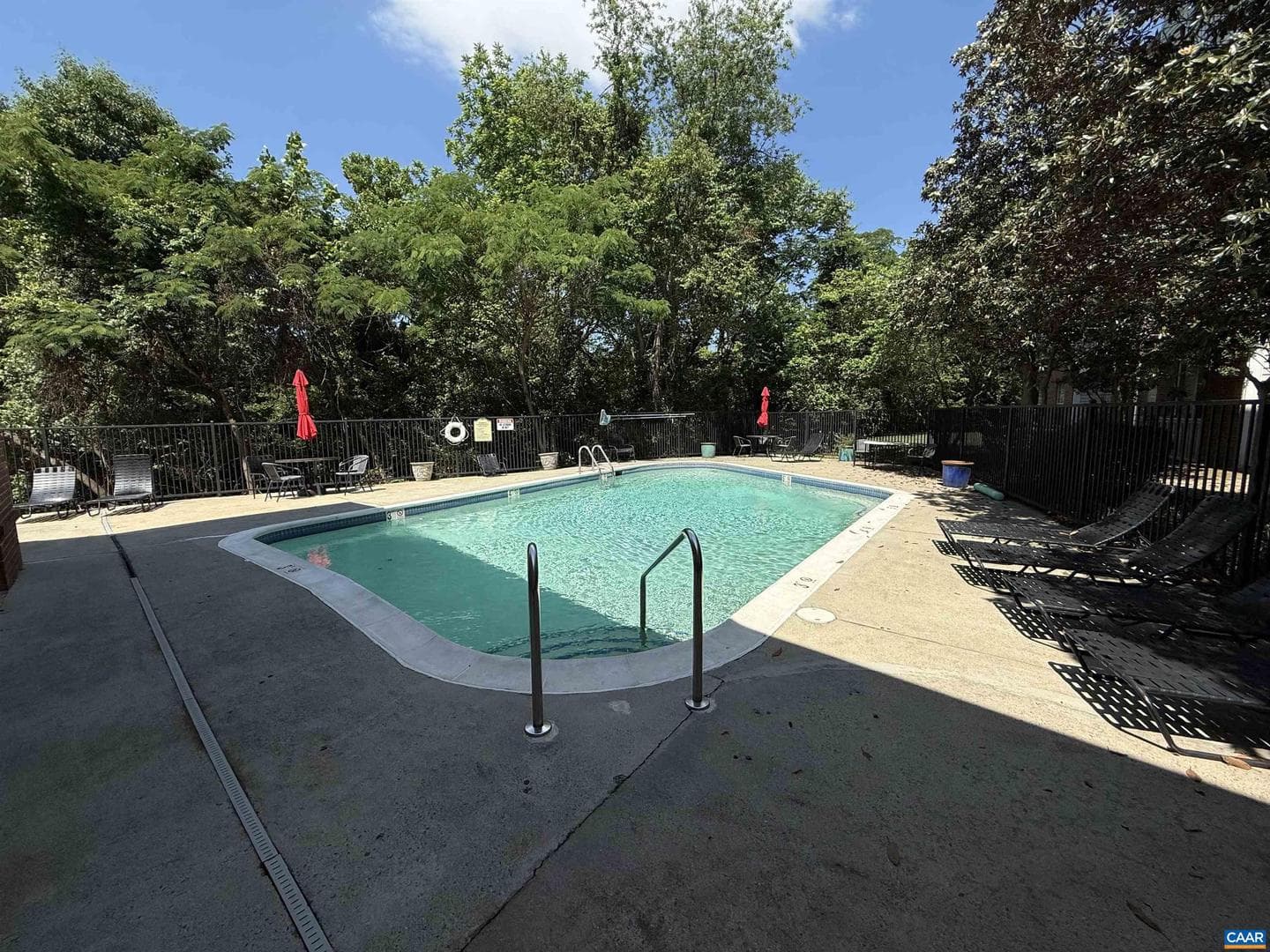 270 Riverbend Dr #1f photo 19