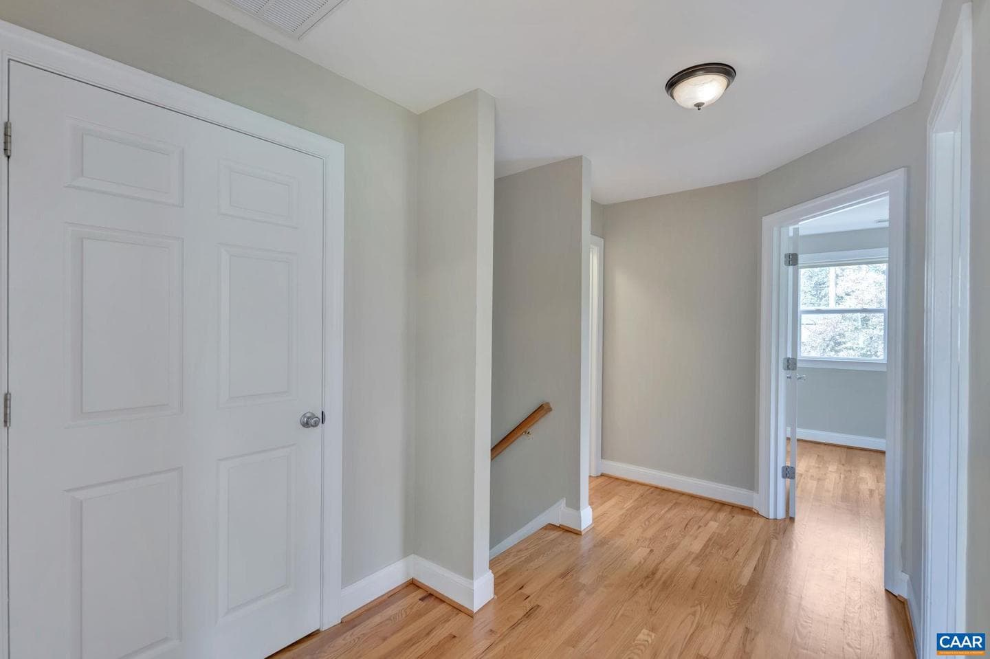 2313 Wayne Ave photo 31