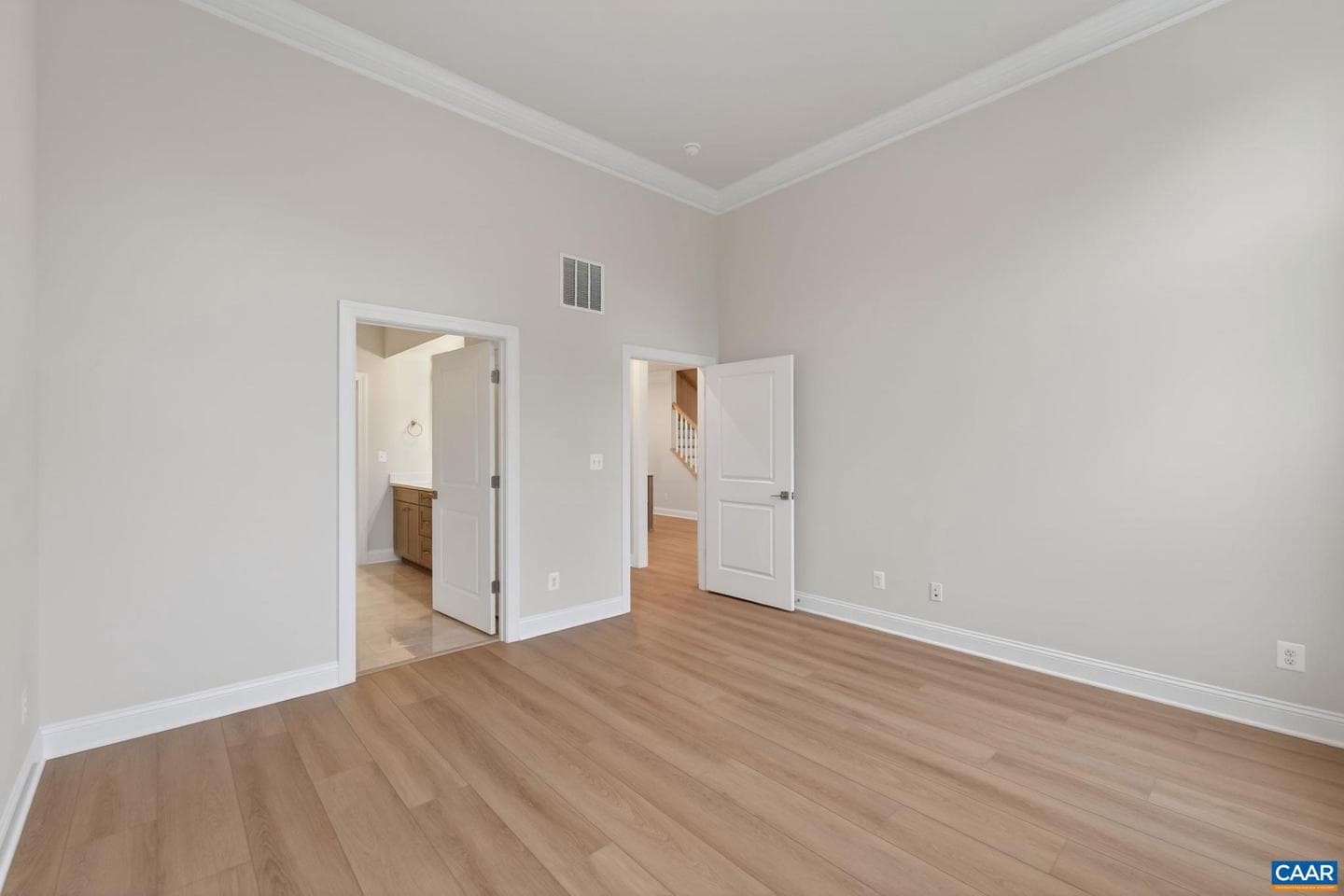 1380 Marcella St photo 22