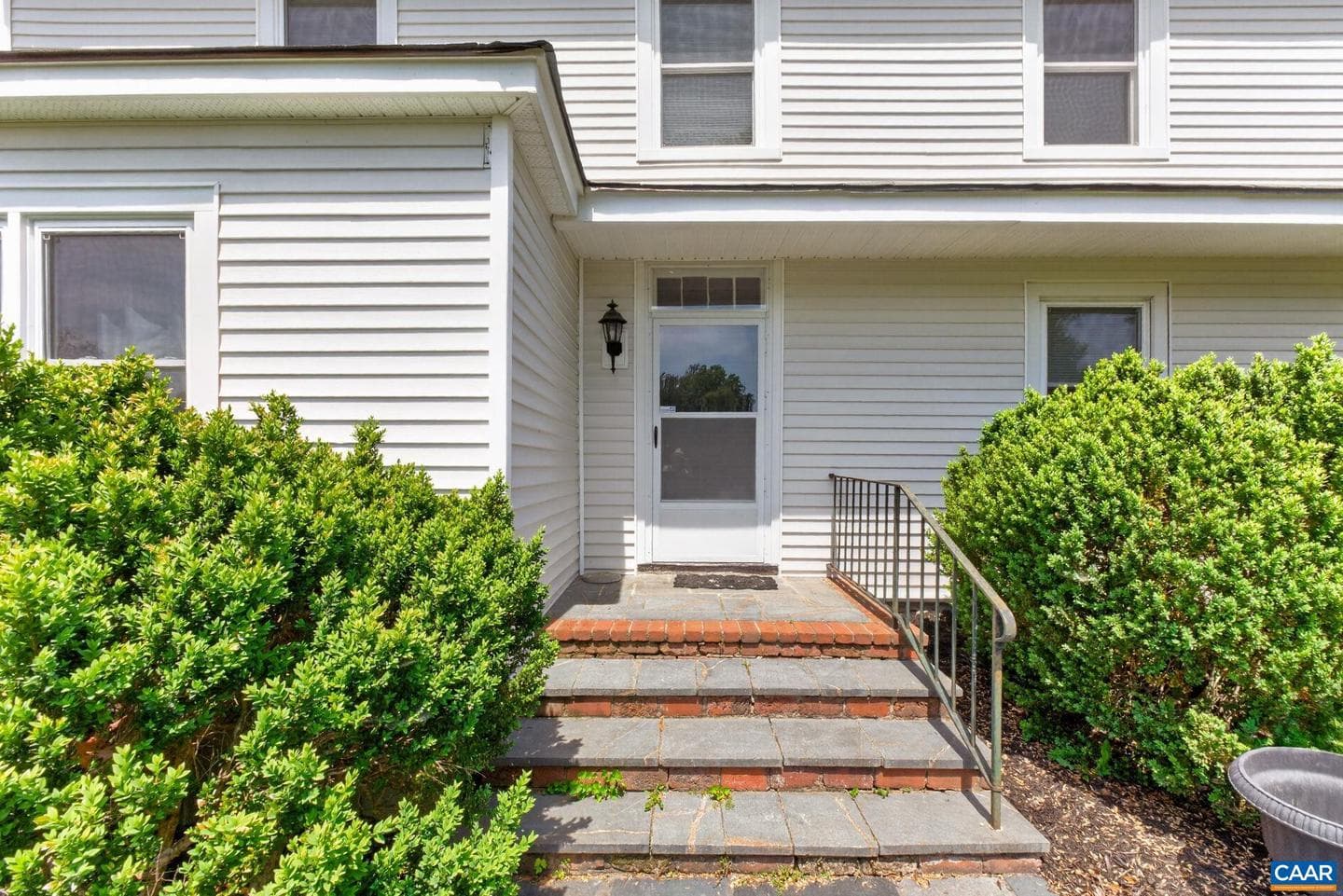 28 Ridgeway Farm Ct photo 5