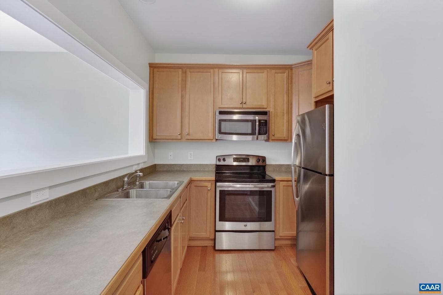 334 Marquette Ct photo 16