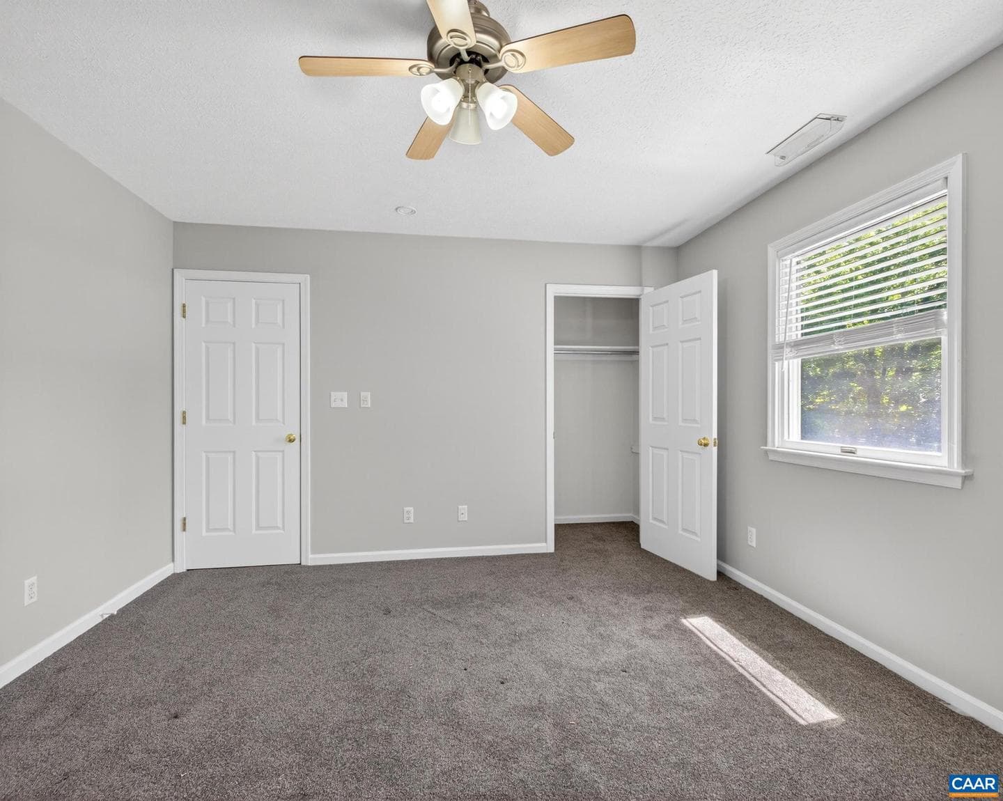 504 Deer Dr photo 46