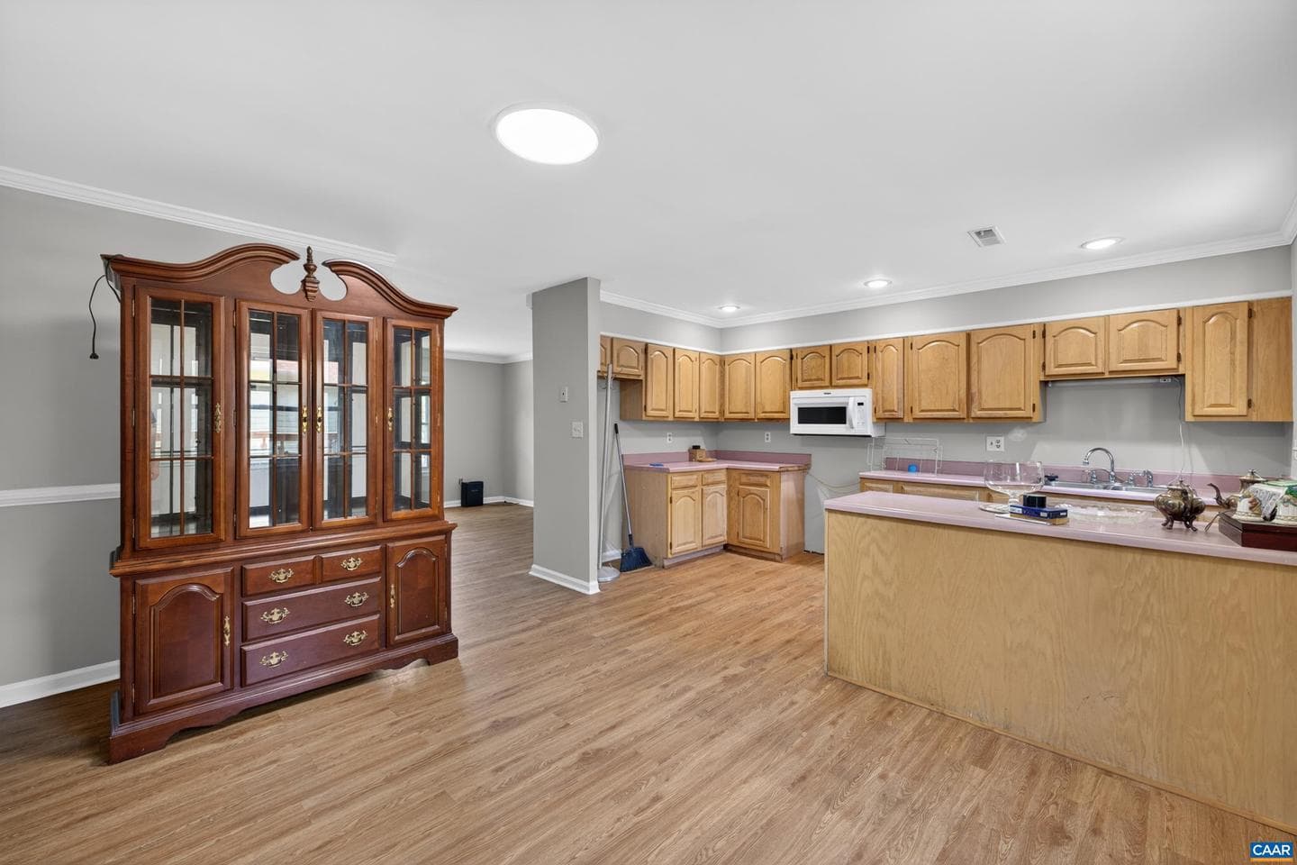 213 Oak St photo 22