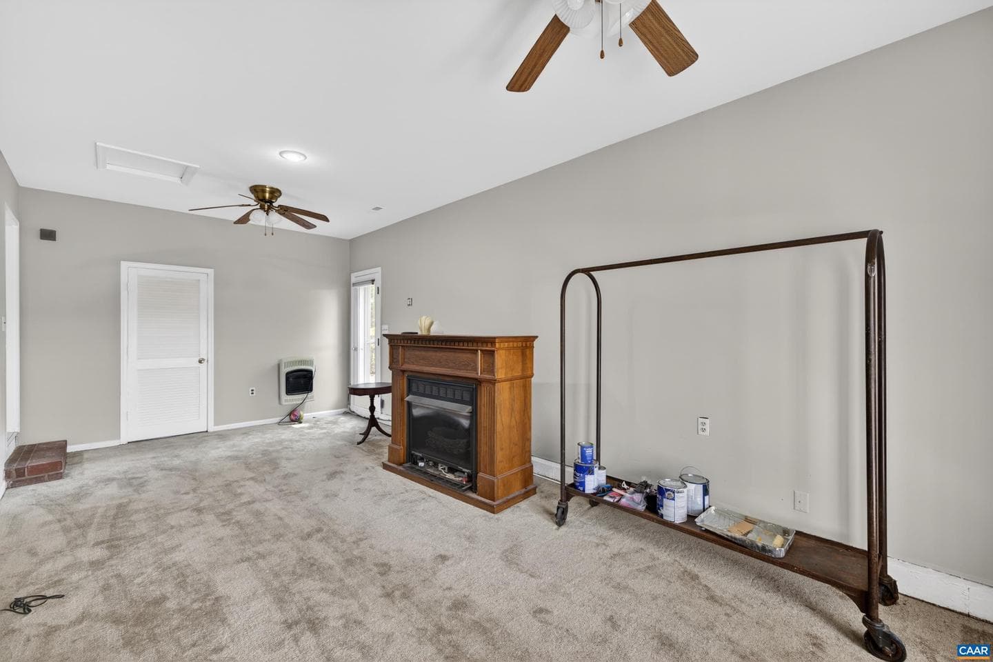213 Oak St photo 44