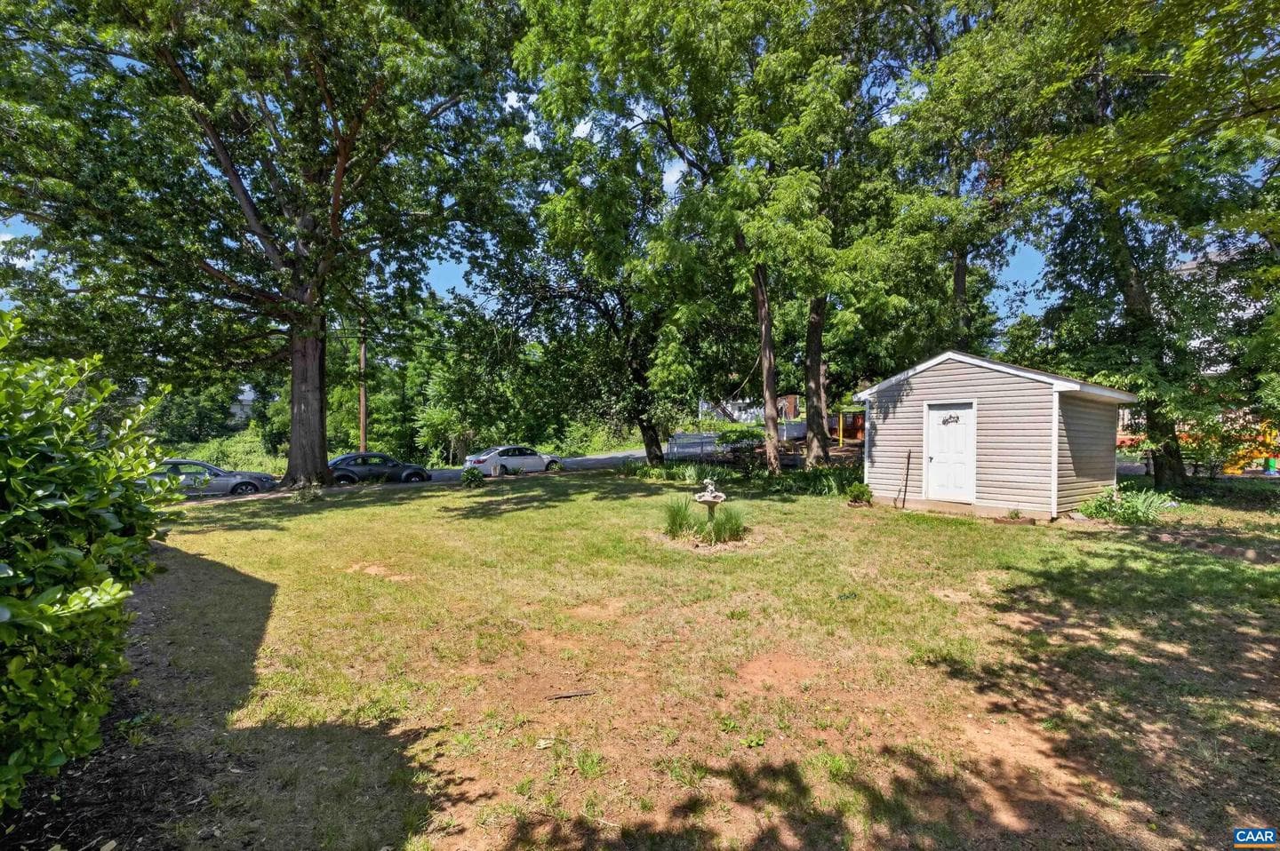 213 Oak St photo 55