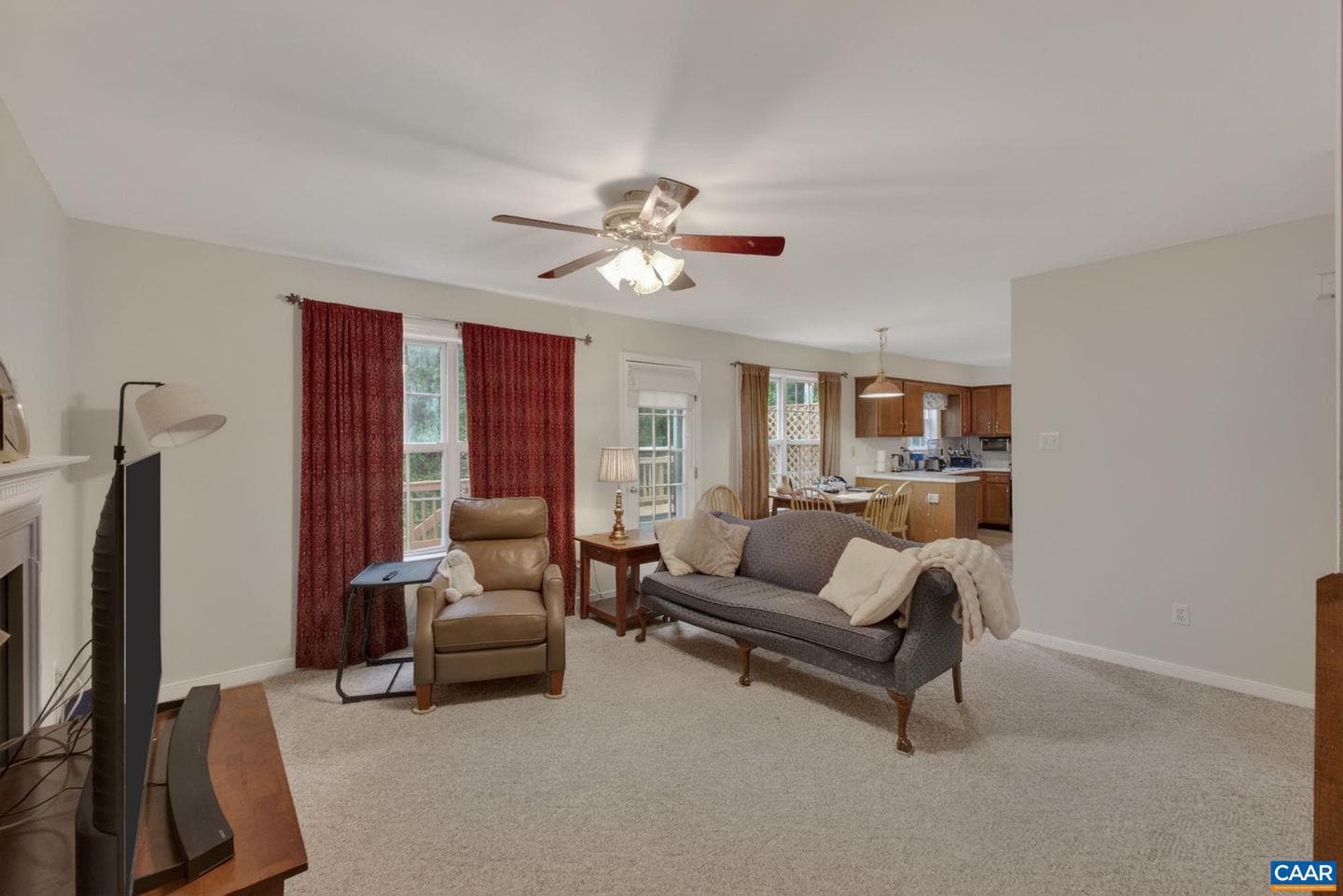 1092 Wintergreen Ln photo 20