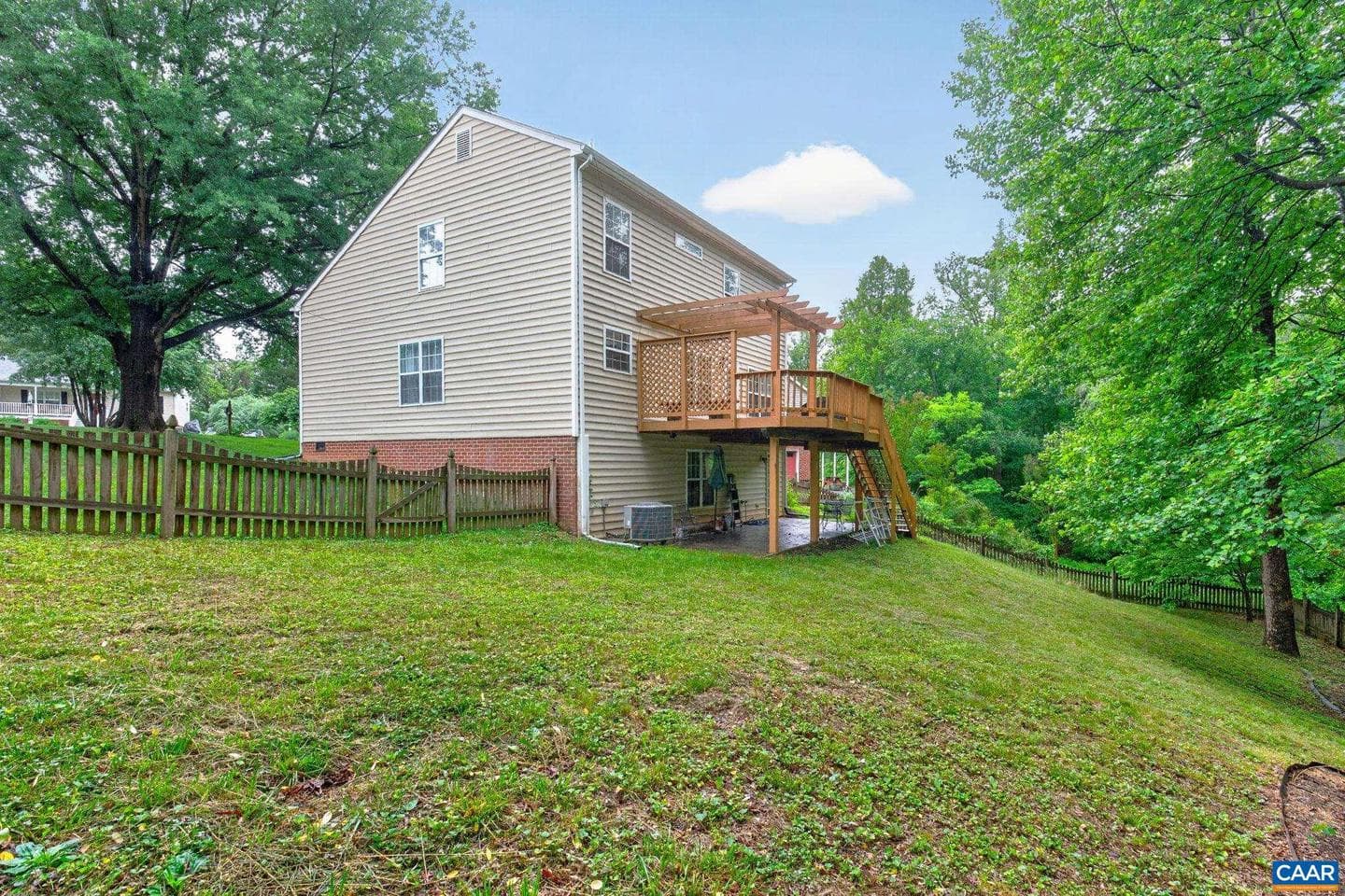 1092 Wintergreen Ln photo 37