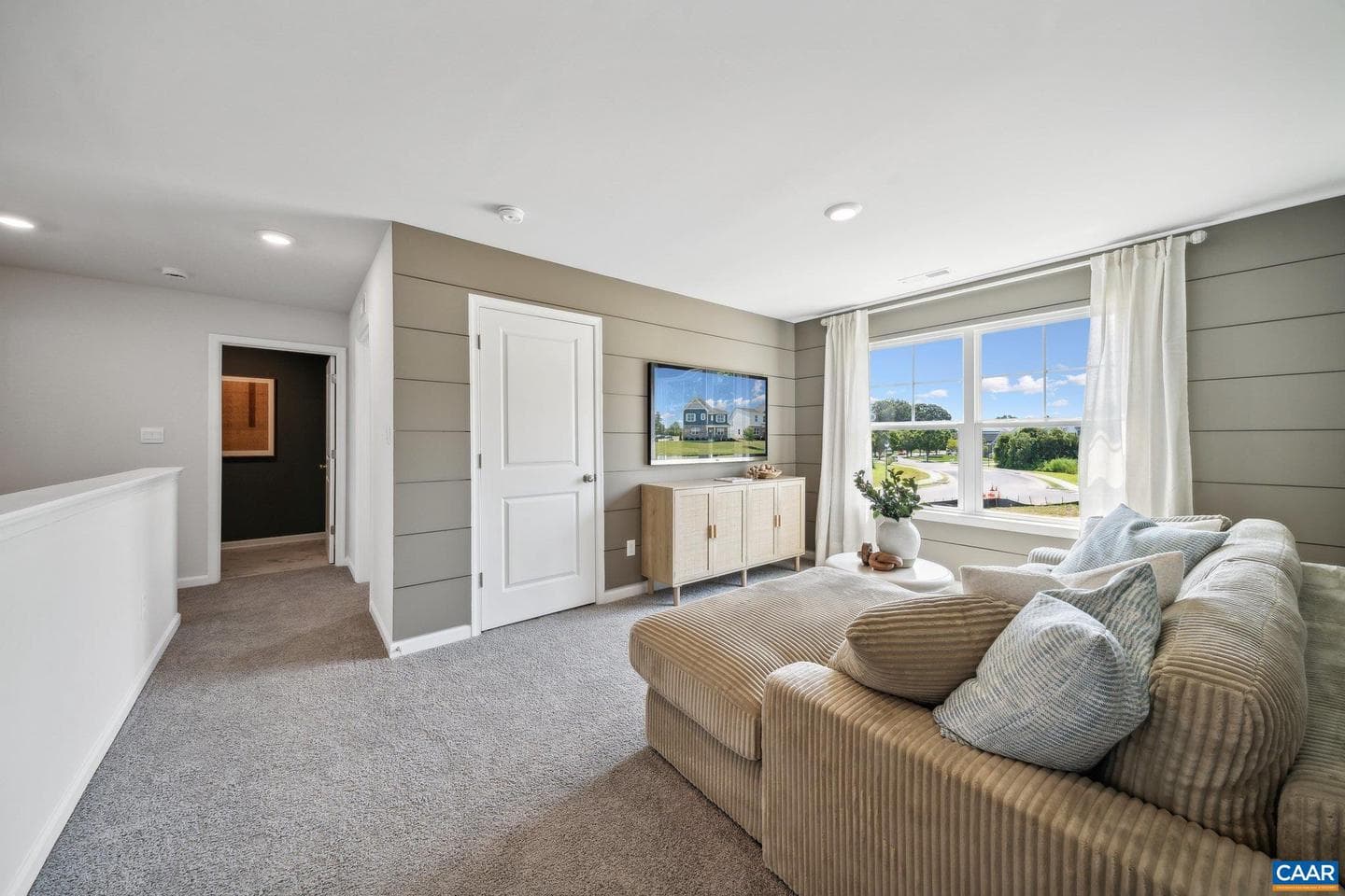 345 Glenmore Ln photo 28