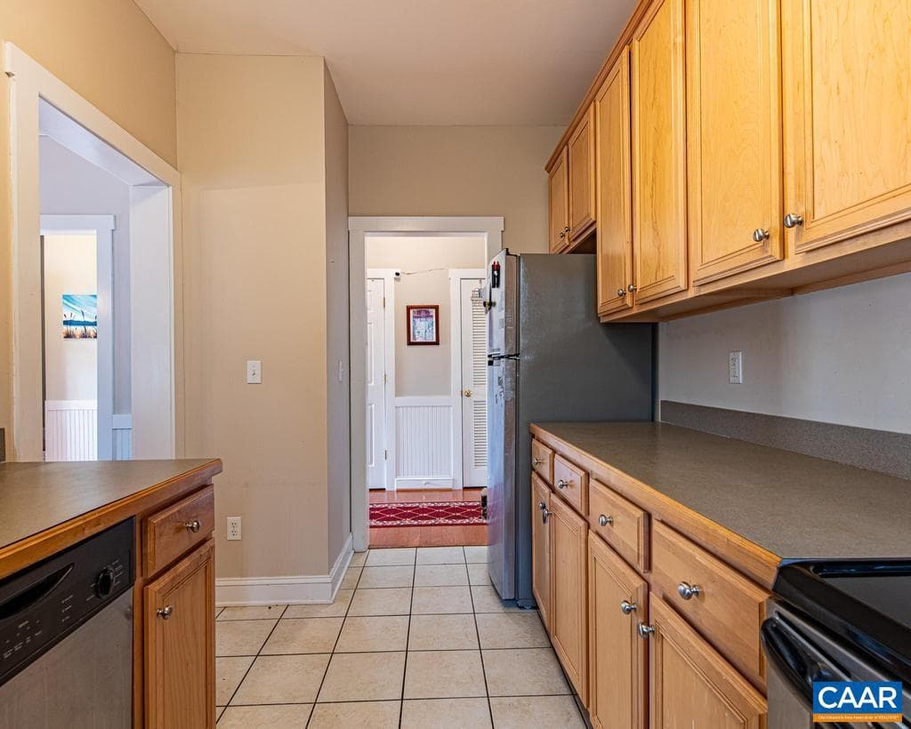 270 Remington Pl photo 13