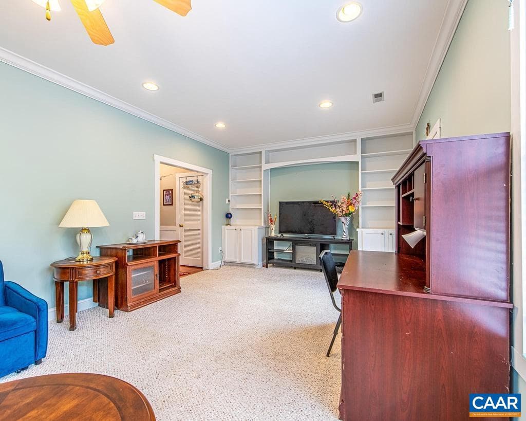 270 Remington Pl photo 15