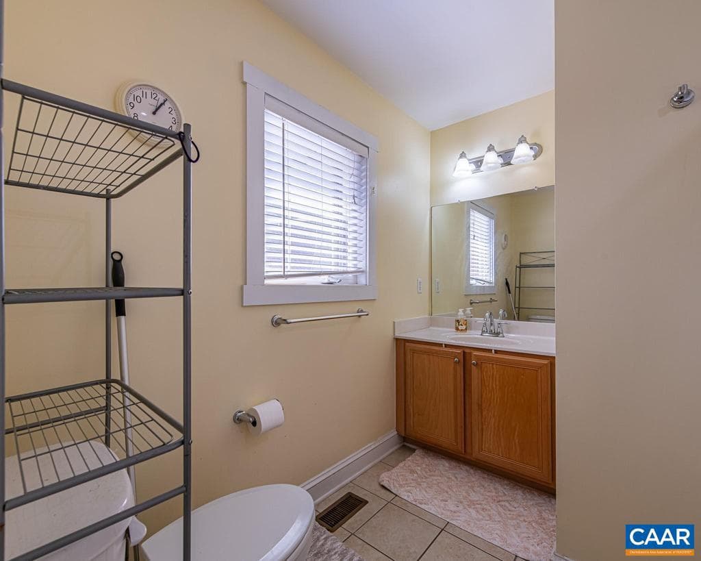 270 Remington Pl photo 26