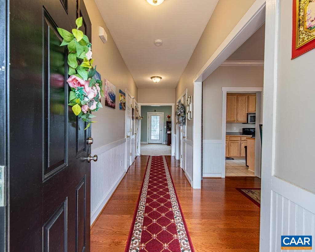 270 Remington Pl photo 8