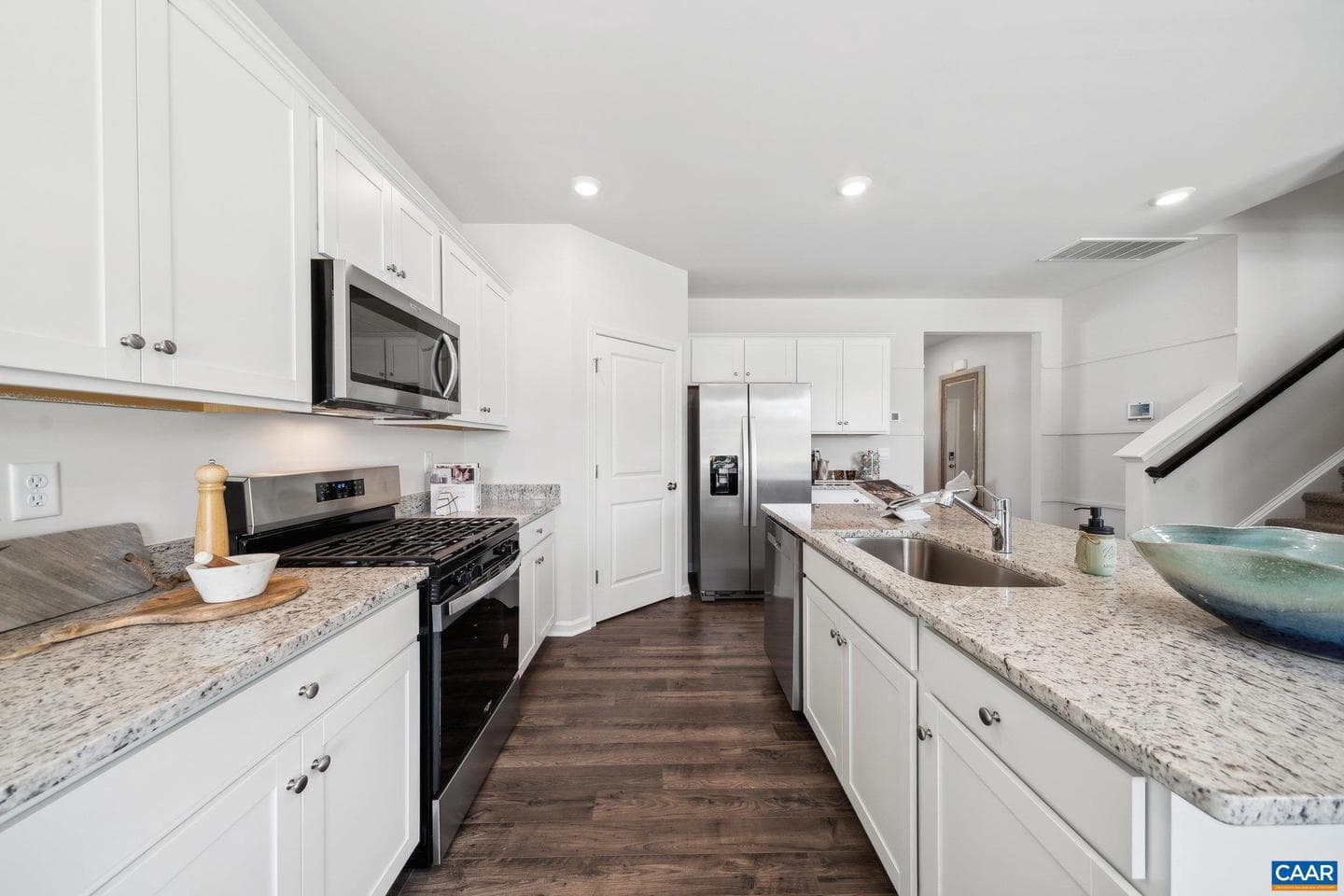 155 Liberty Ln photo 7
