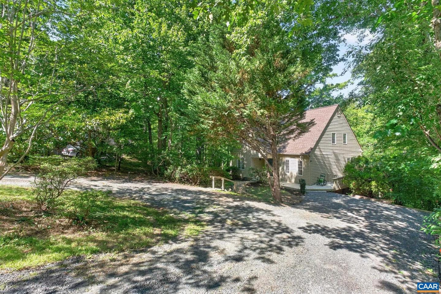 255 Homestead Ln photo 37