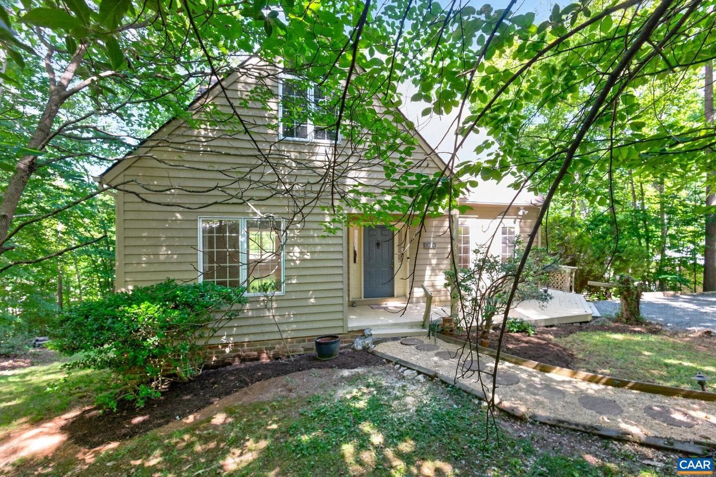 255 Homestead Ln photo 38