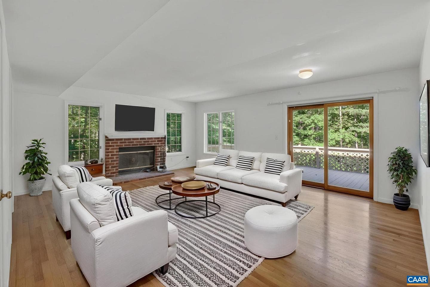 255 Homestead Ln photo 39