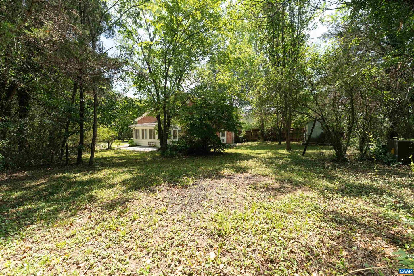 219 Duke St photo 30