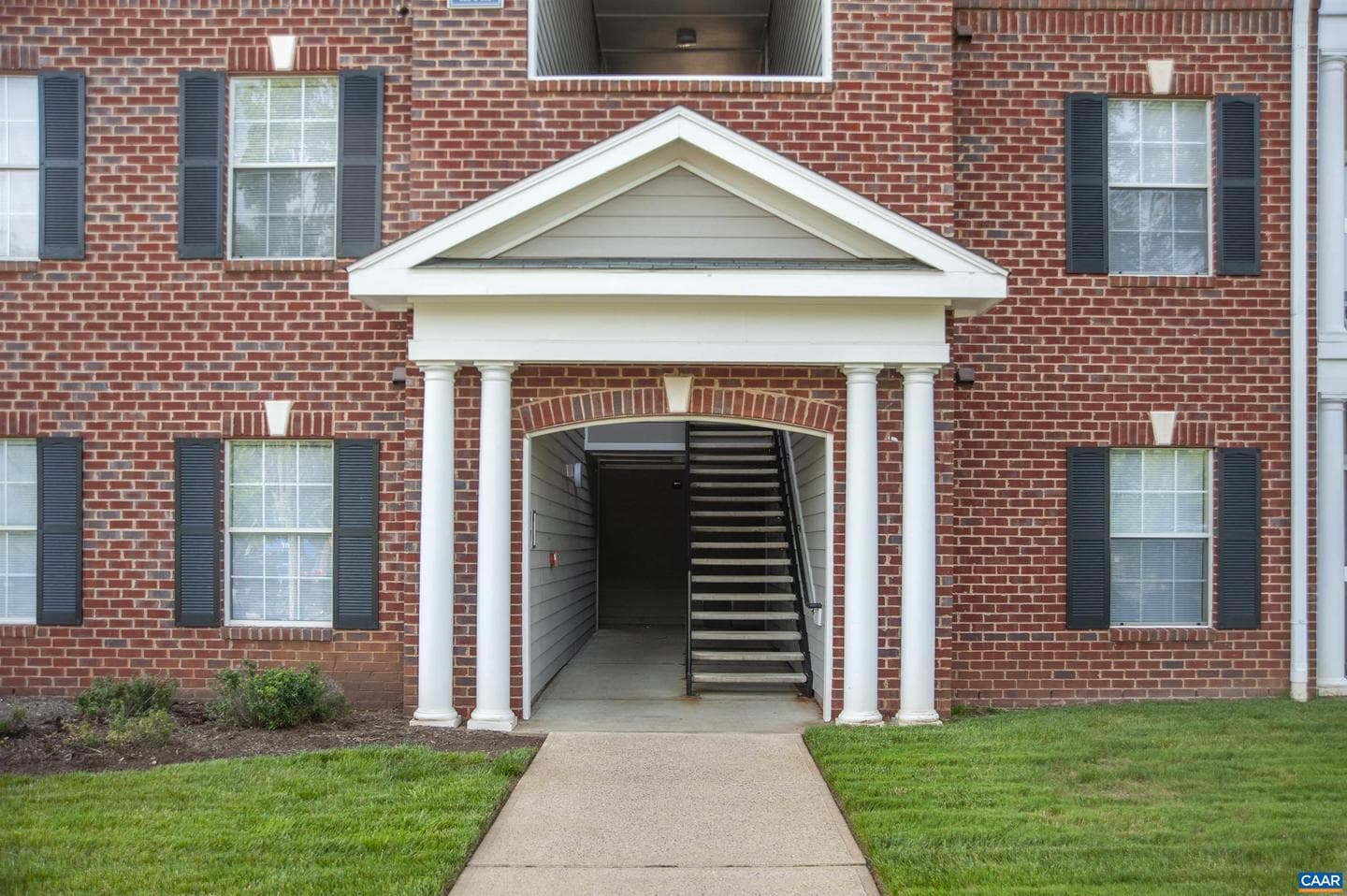 122 Yellowstone Dr #208 photo 4